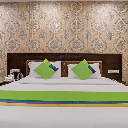 Treebo Trend Paragon Suites Mahipalpur New Delhi Exterior foto
