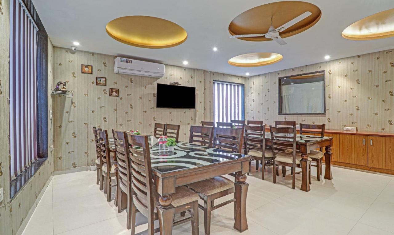 Treebo Trend Paragon Suites Mahipalpur New Delhi Exterior foto