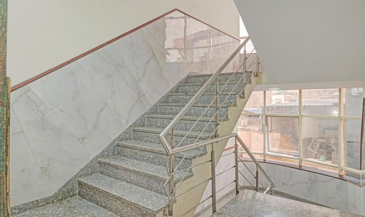 Treebo Trend Paragon Suites Mahipalpur New Delhi Exterior foto