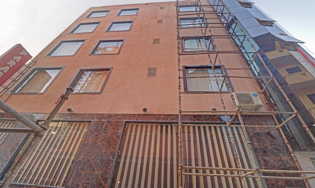 Treebo Trend Paragon Suites Mahipalpur New Delhi Exterior foto